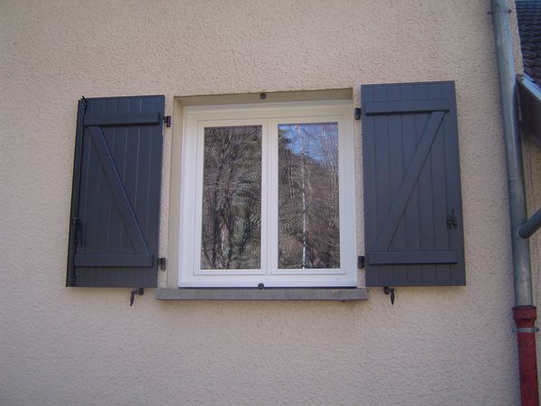 Fenêtre PVC + Volets Battants Aluminium Isolé